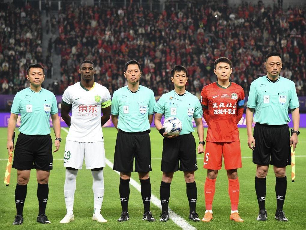 乐鱼体育官方入口-中超现阶段转会窗动态分析：流量、补强与隐忧是最近的主题？
